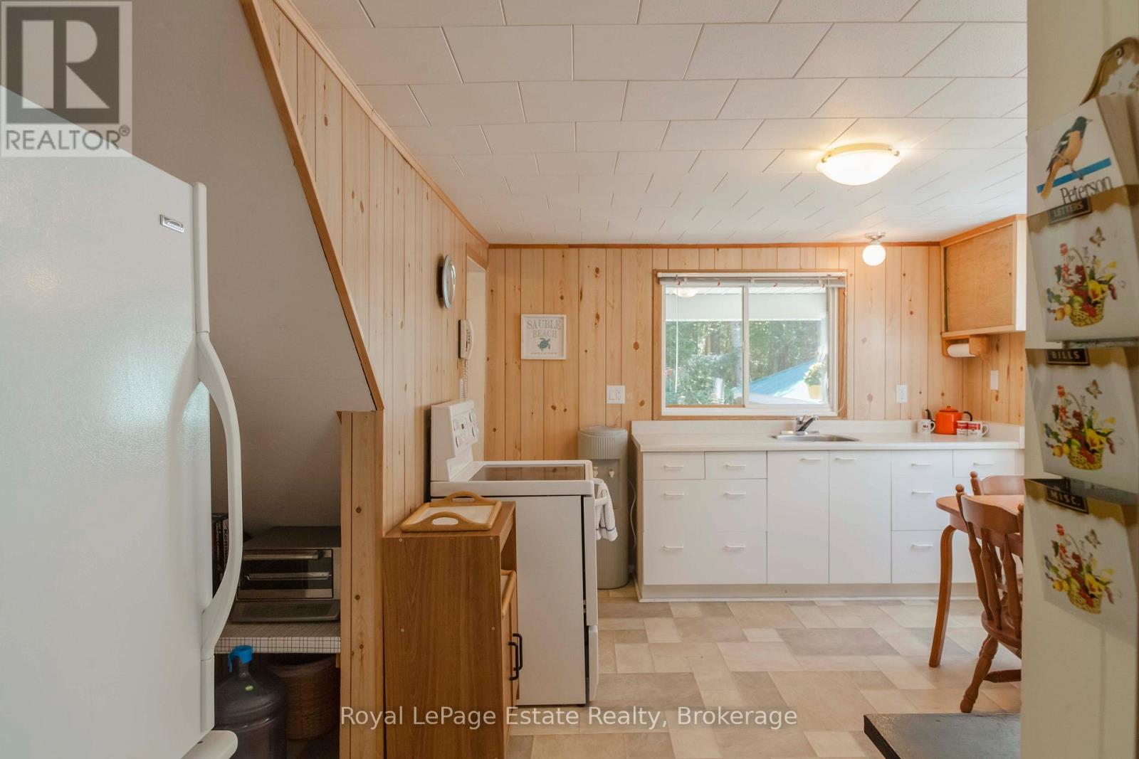 138 THIRD AVENUE N - 12