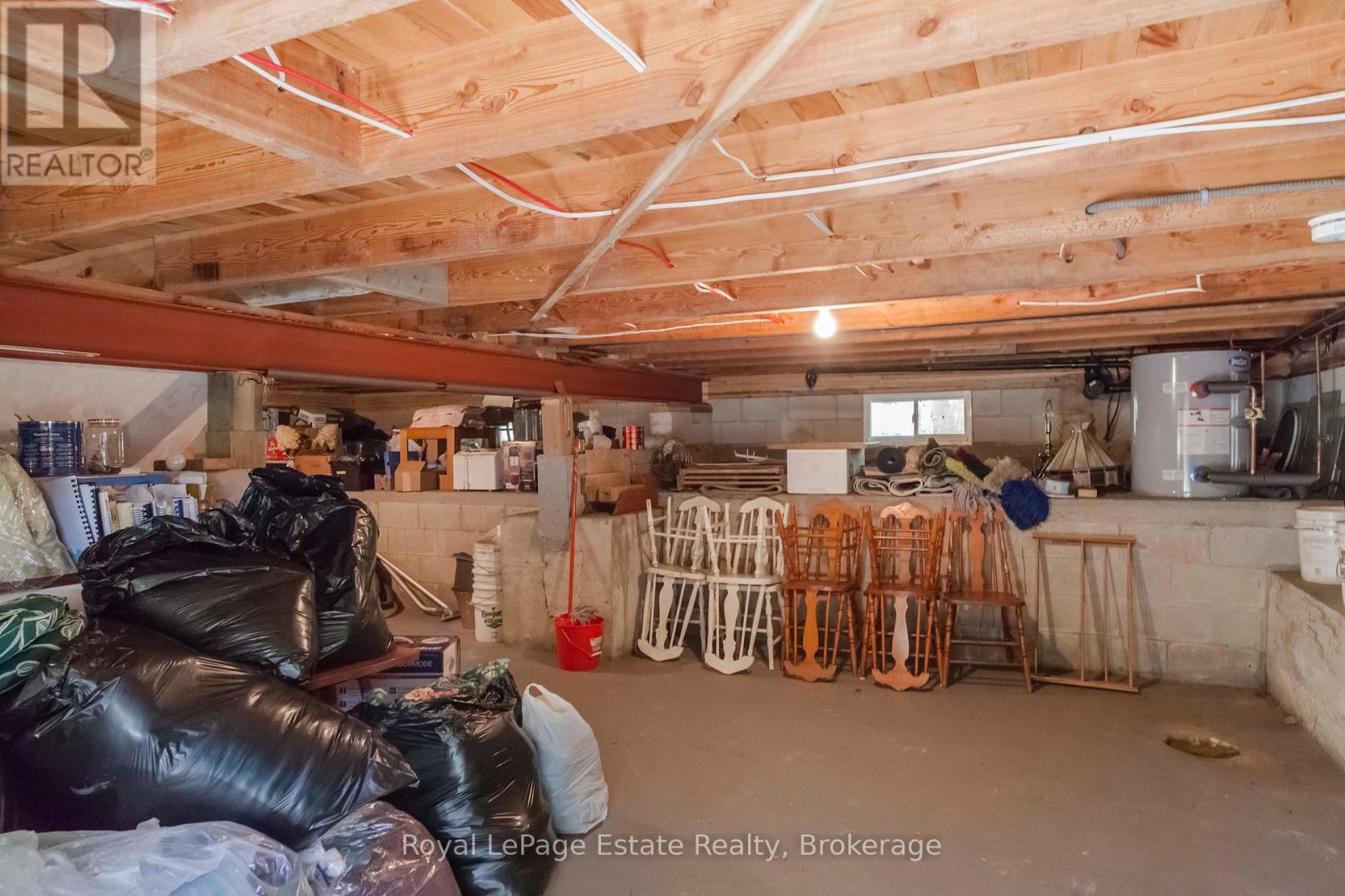 138 THIRD AVENUE N - 42