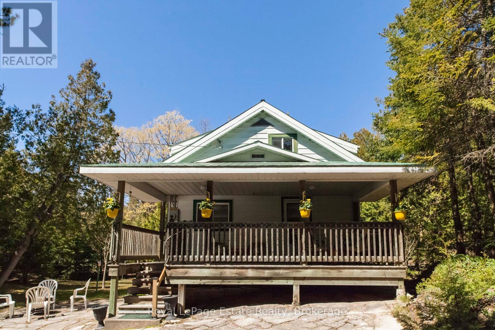 138 THIRD AVENUE N - 45