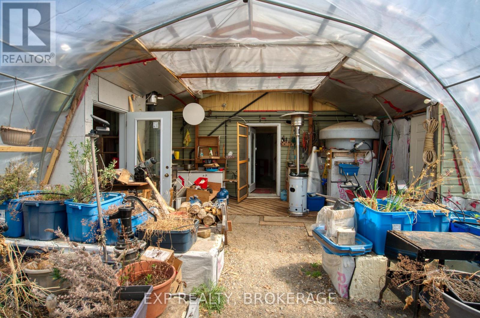371 SHERBROOKE DRIVE - 24