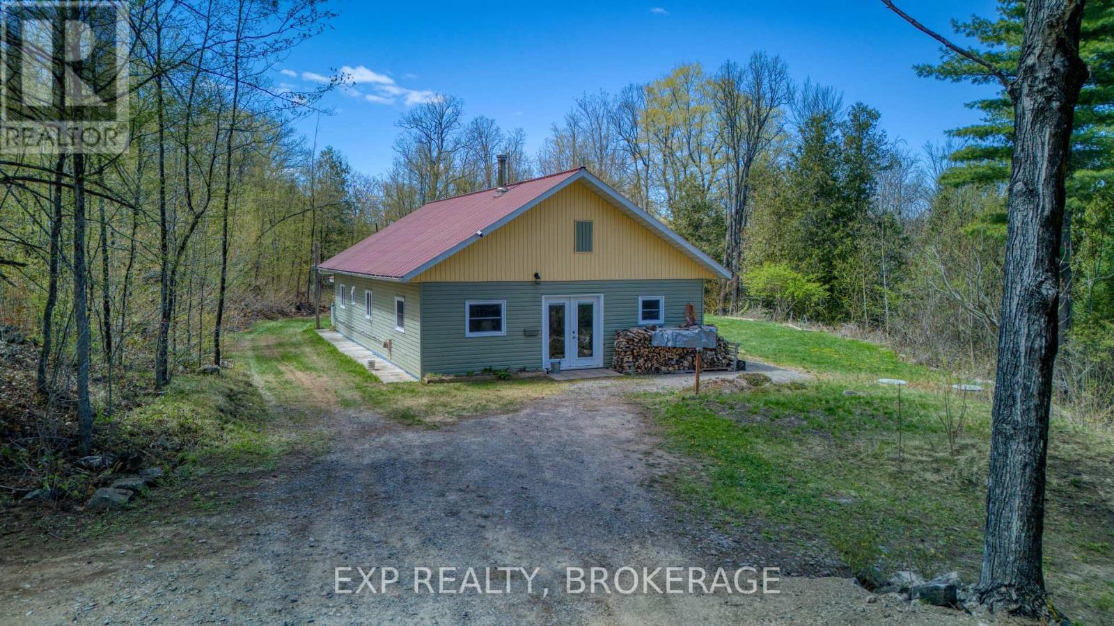 371 SHERBROOKE DRIVE - 40
