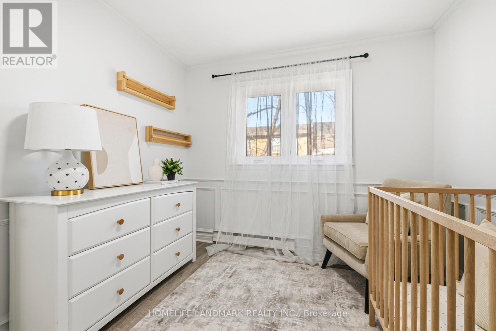 #9 1270 GAINSBOROUGH DRIVE - 21