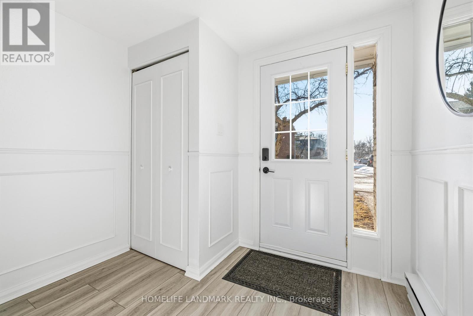#9 1270 GAINSBOROUGH DRIVE - 29