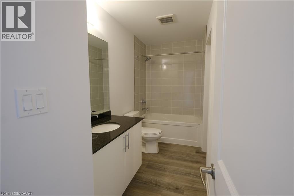 205 WEST OAK Trail Unit# 58, Kitchener, Ontario, N2R0R9 — Photo 29