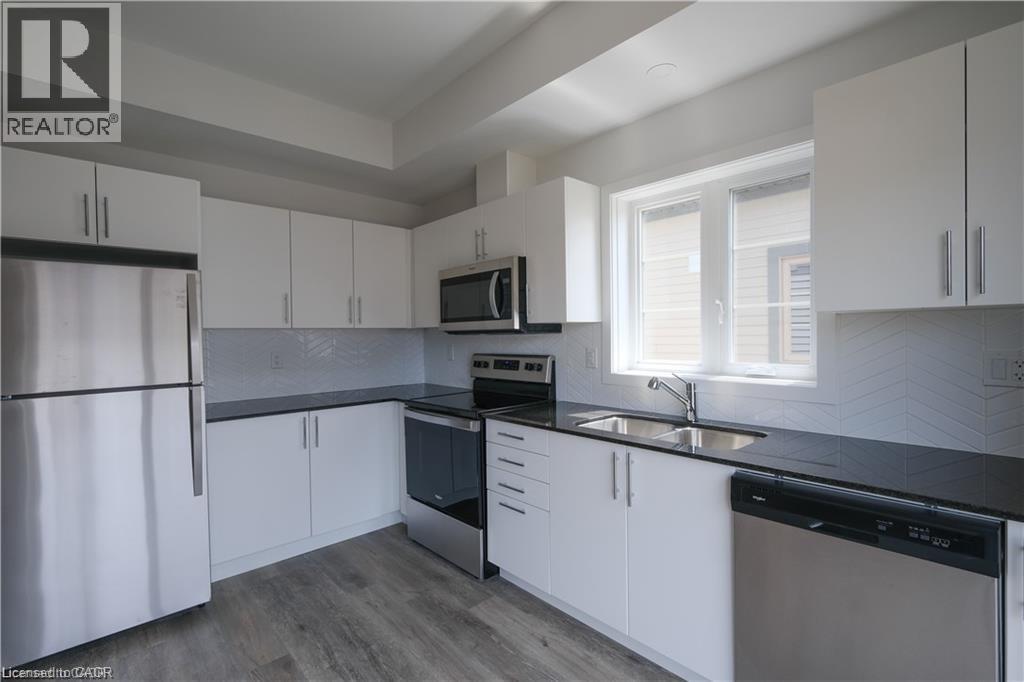 205 WEST OAK Trail Unit# 58, Kitchener, Ontario, N2R0R9 — Photo 7