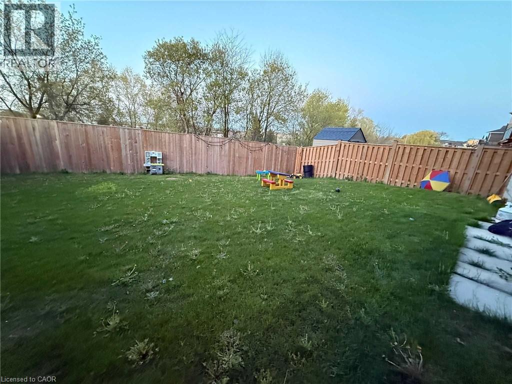 952 DUNNIGAN Court Unit# Lower, Kitchener, Ontario, N2B0A8 — Photo 15