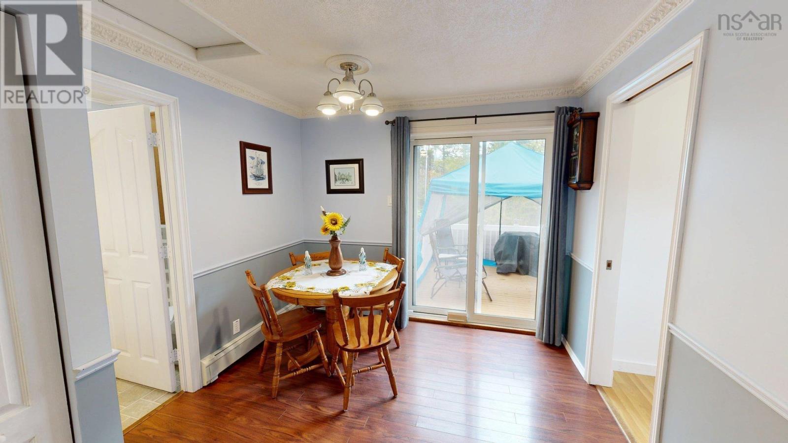 Property 20 of 49 of 3095 MacLeod Avenue