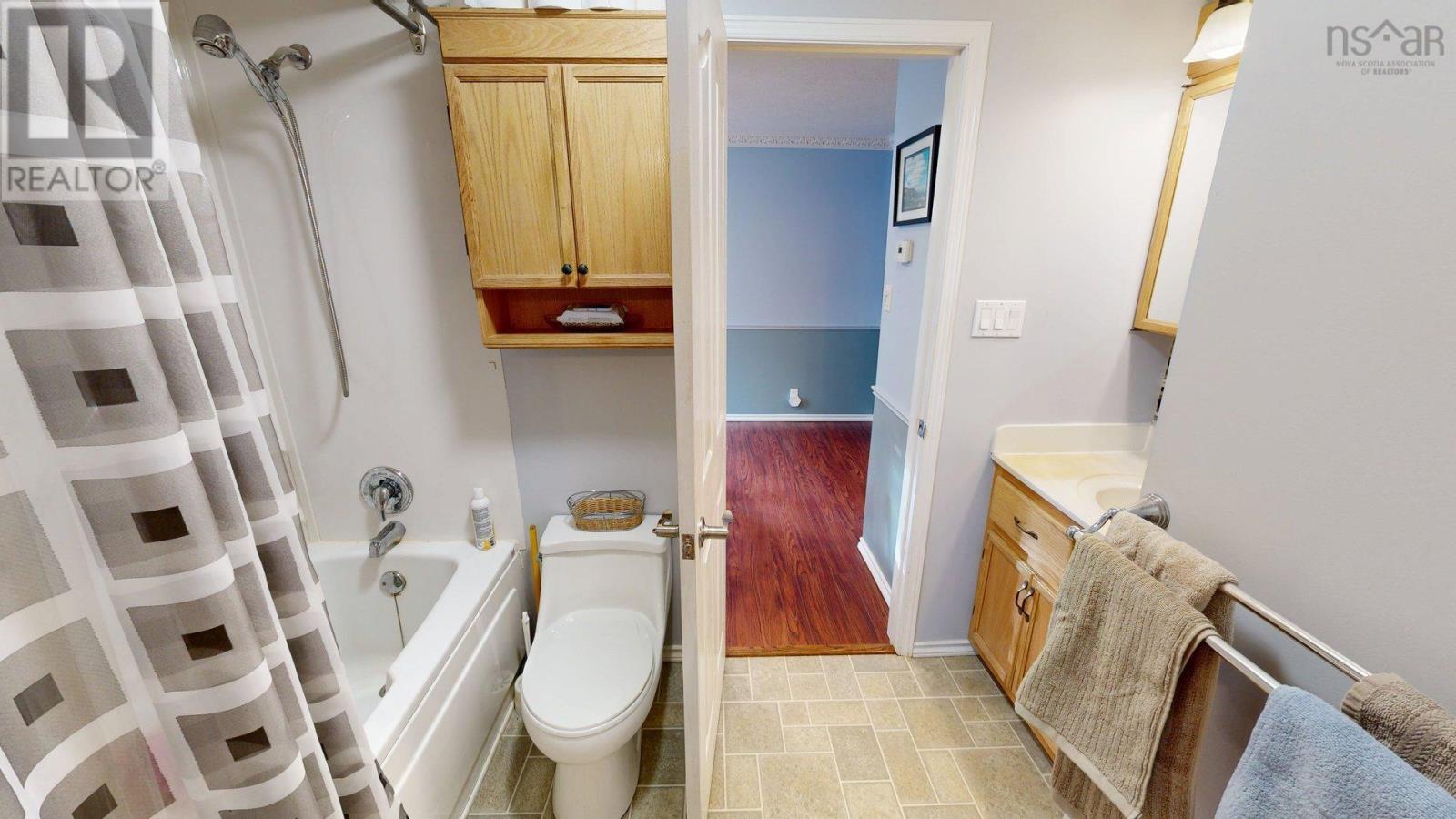 Property 30 of 49 of 3095 MacLeod Avenue