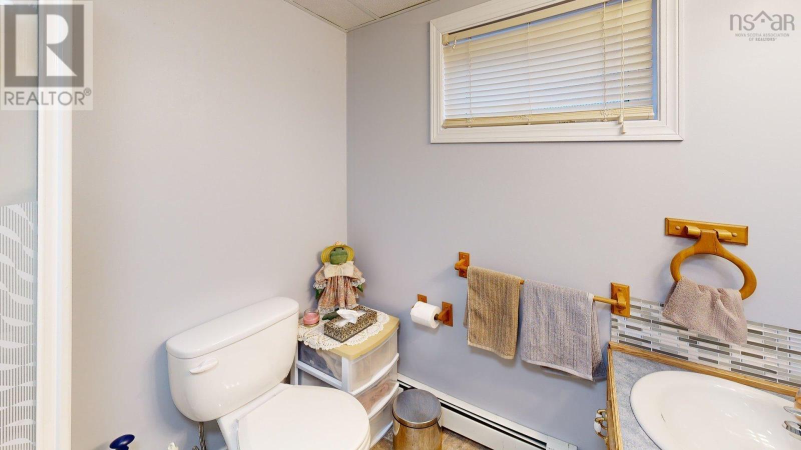 Property 31 of 49 of 3095 MacLeod Avenue