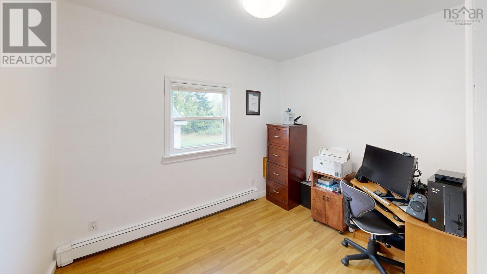 Property 45 of 49 of 3095 MacLeod Avenue