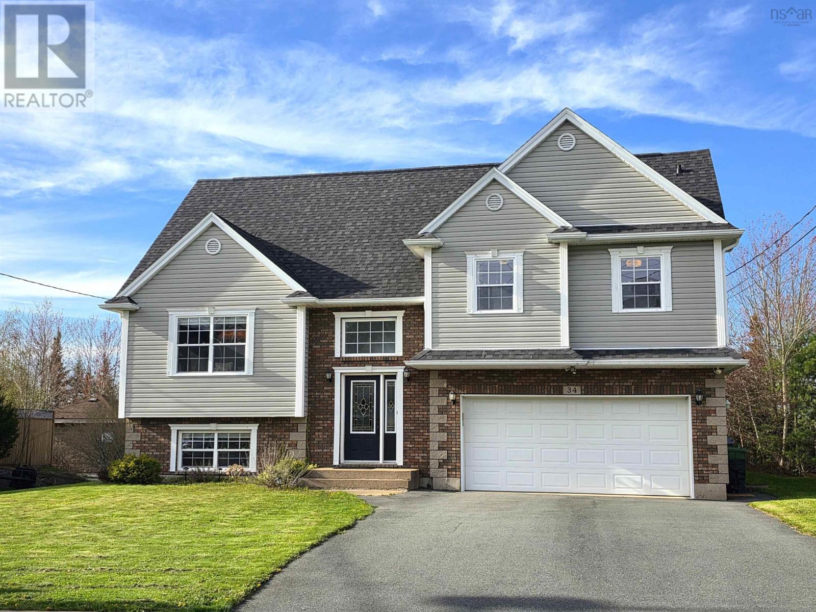 Property photo of 34 Lakeridge Crescent