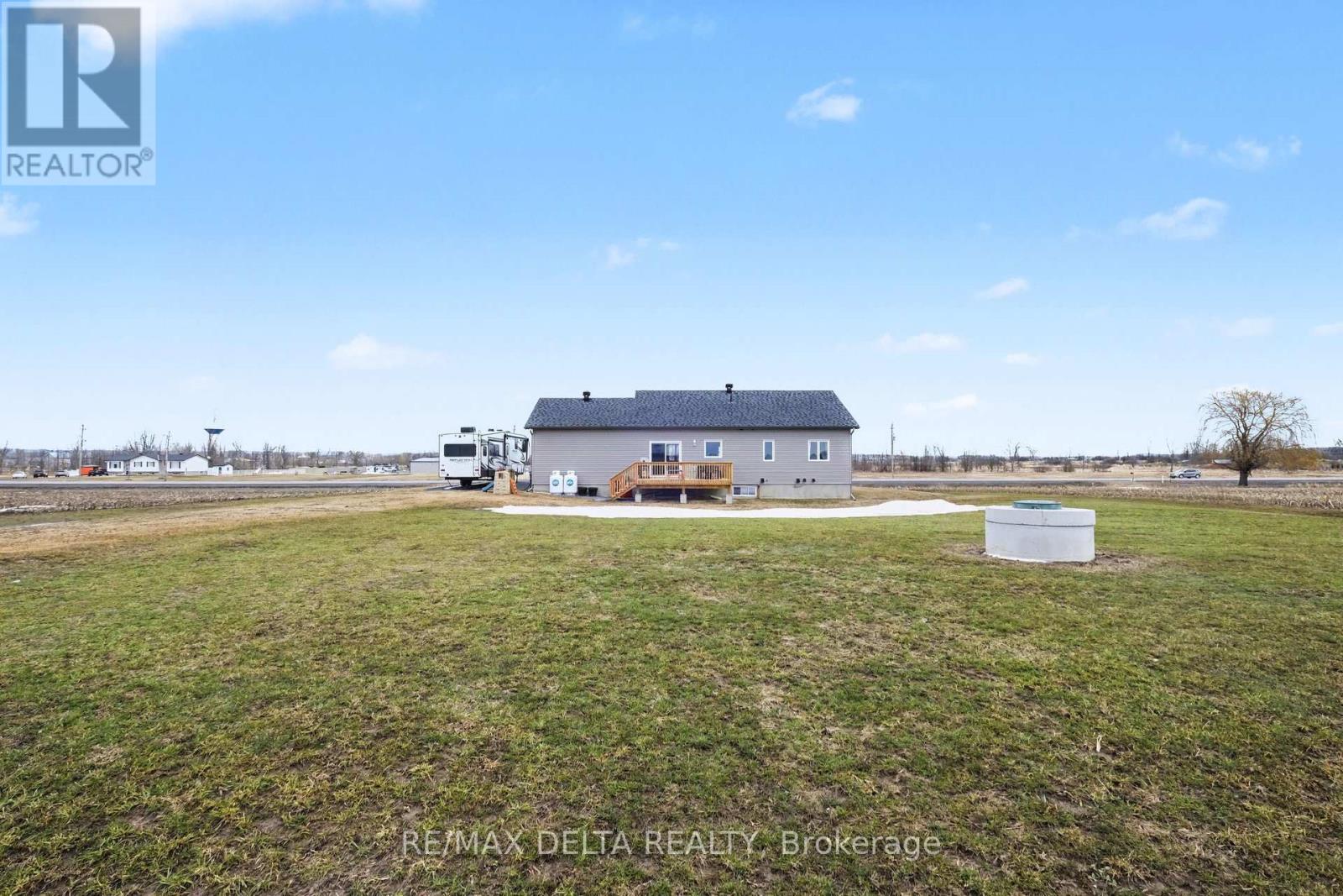 121 COUNTY RD 19 ROAD - 32