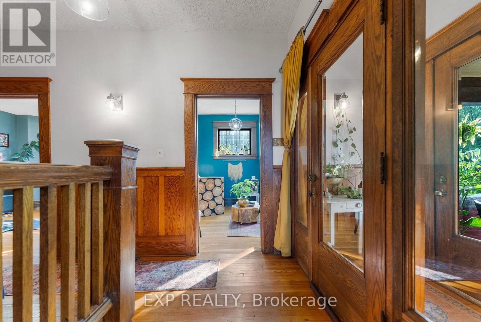 Five Plus Bedroom for Rent in Ottawa – 48 HALL AVENUE E, Ottawa – By Peter Sagos - Image 25