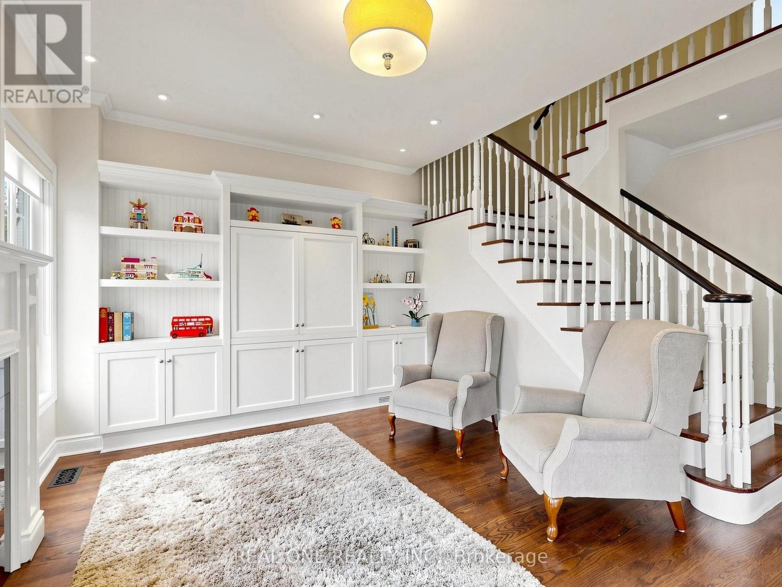37 TRISH DRIVE - 5