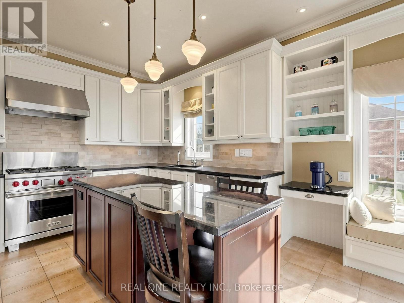 37 TRISH DRIVE - 7