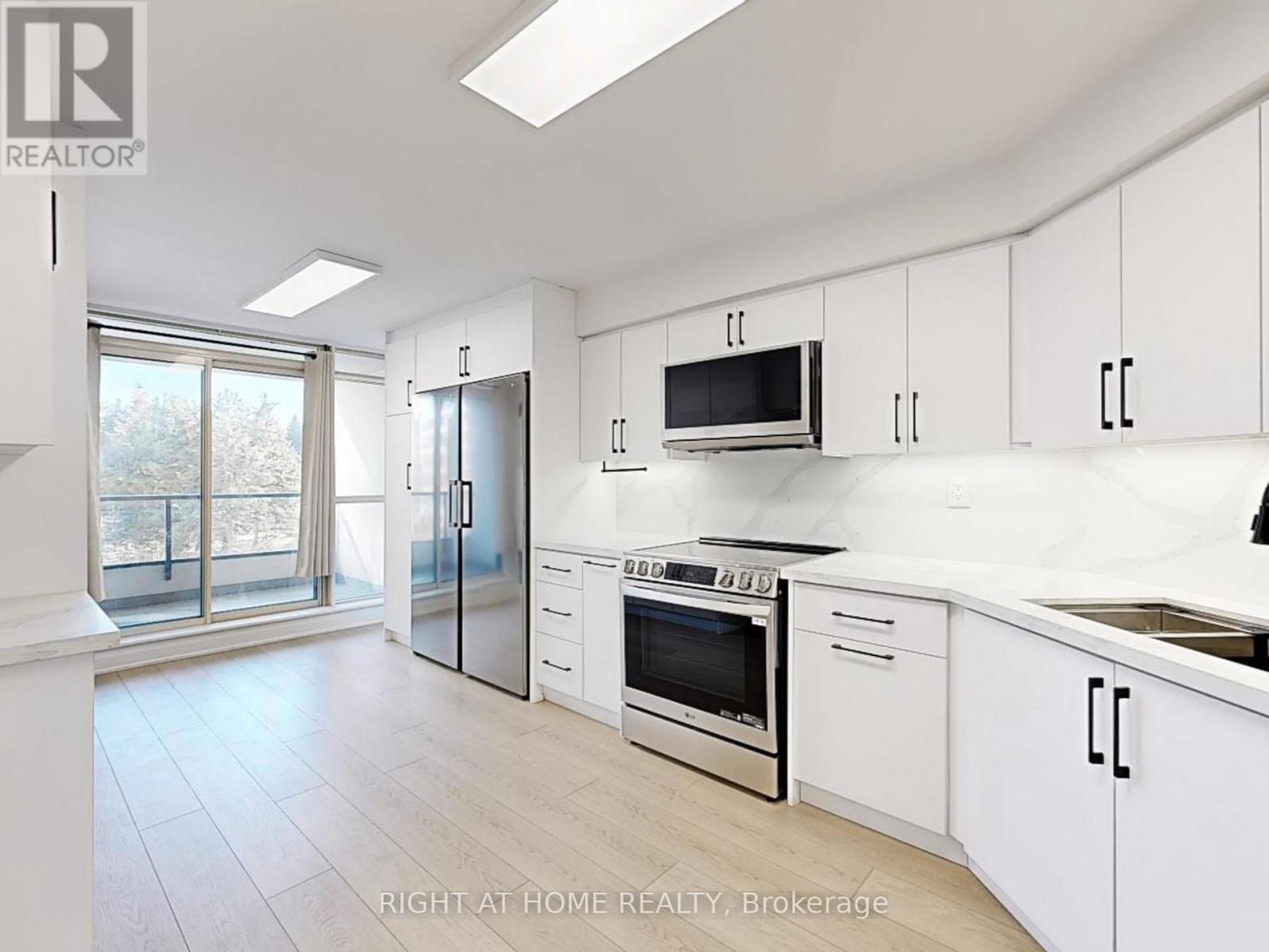 #402 1 CLARK AVENUE W - 12