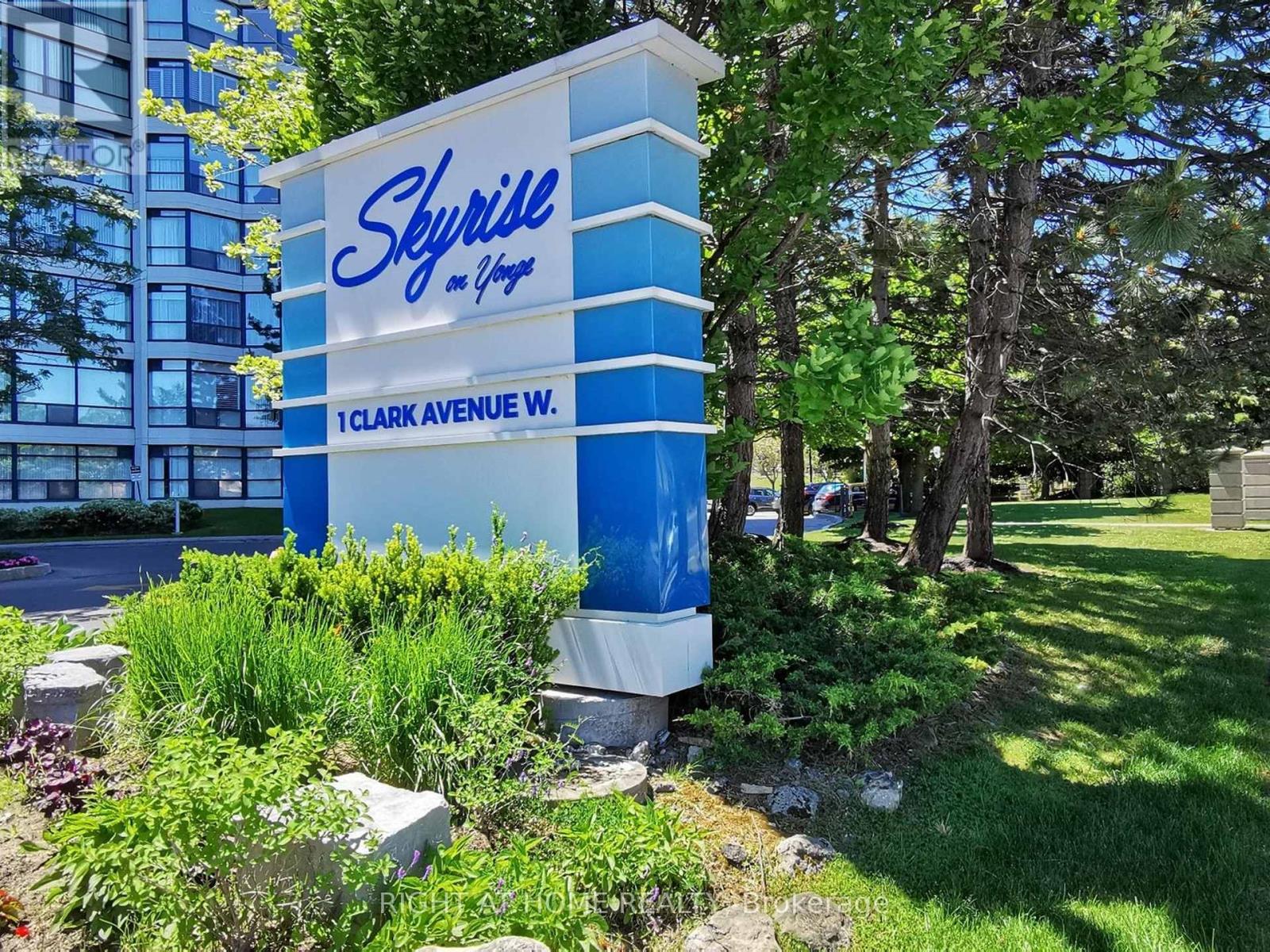 #402 1 CLARK AVENUE W - 4