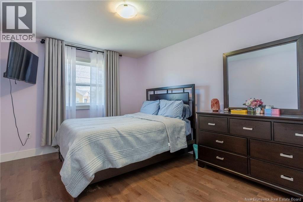 1042 Elmwood - 22