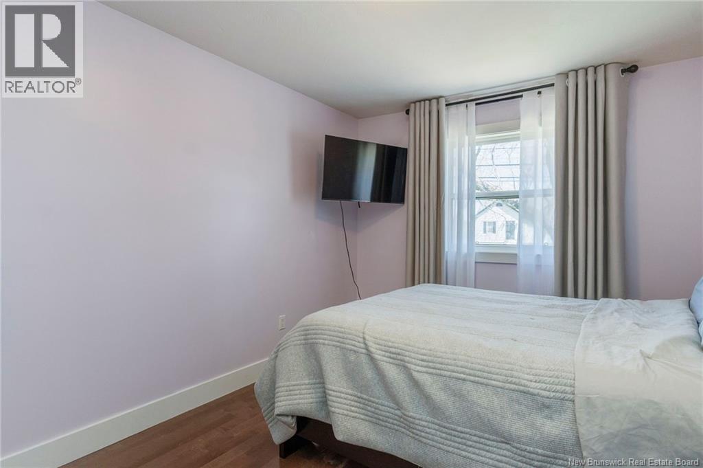 1042 Elmwood - 24