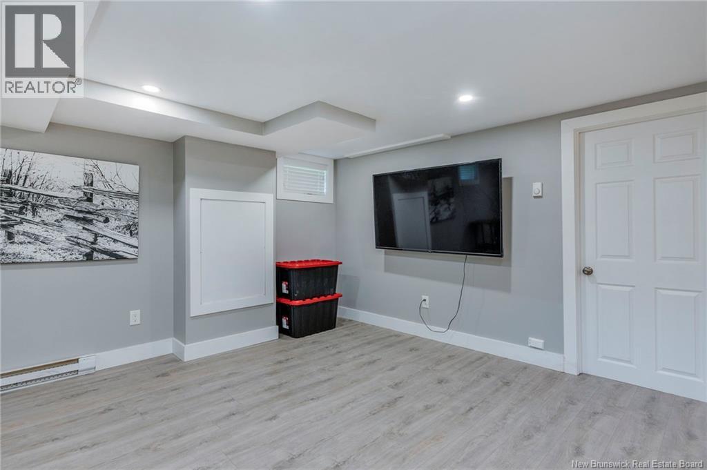 1042 Elmwood - 29