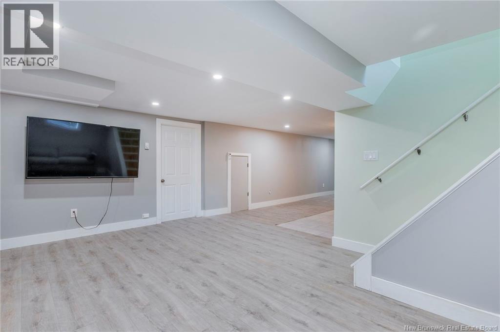1042 Elmwood - 32