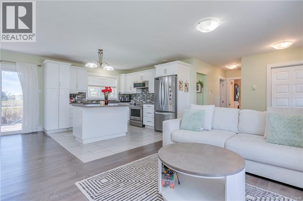 1042 Elmwood - 7