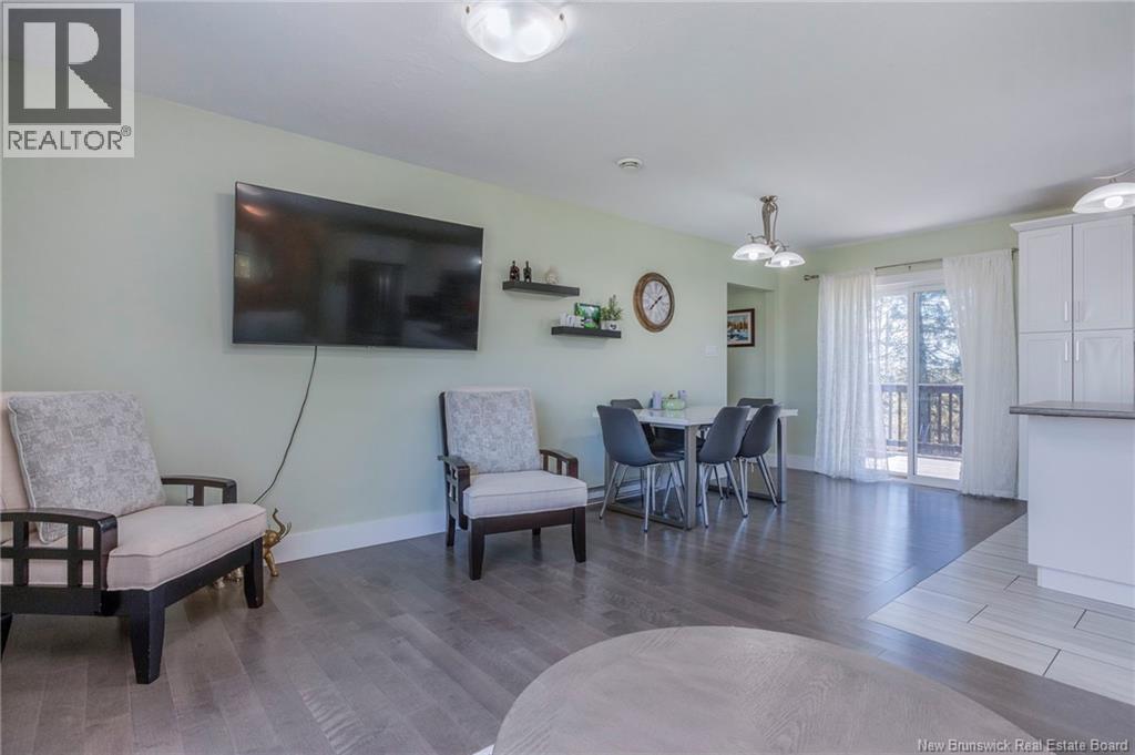 1042 Elmwood - 8