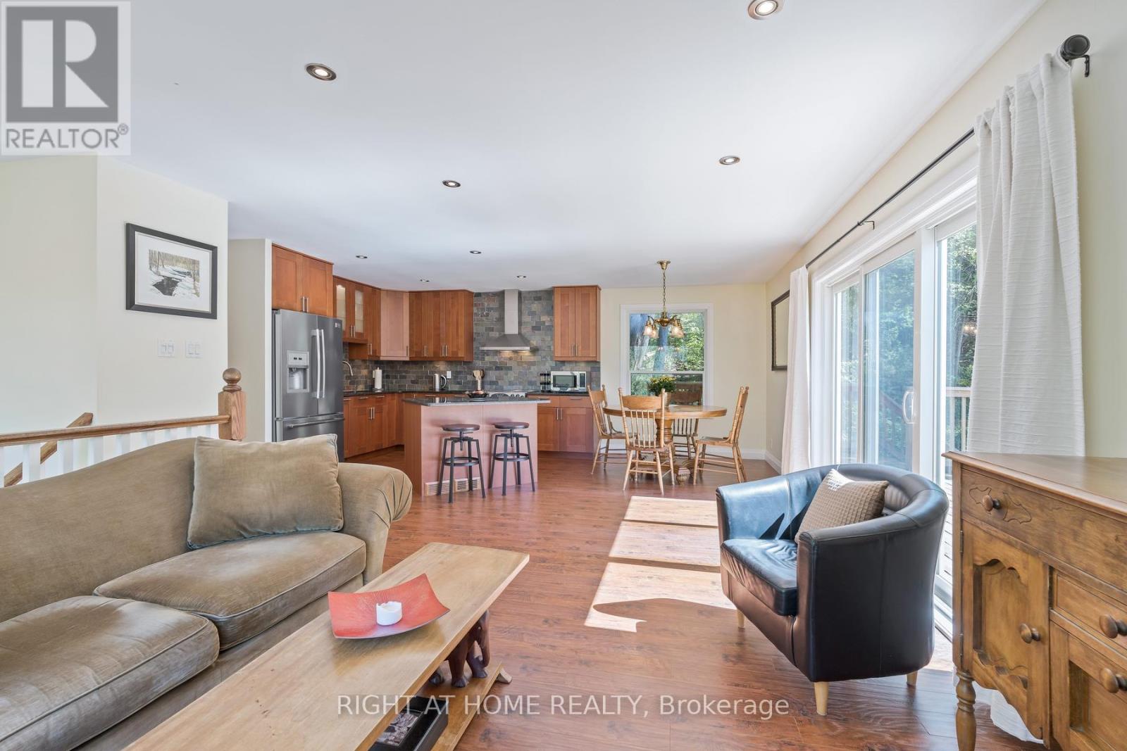 68 EWING STREET - 12