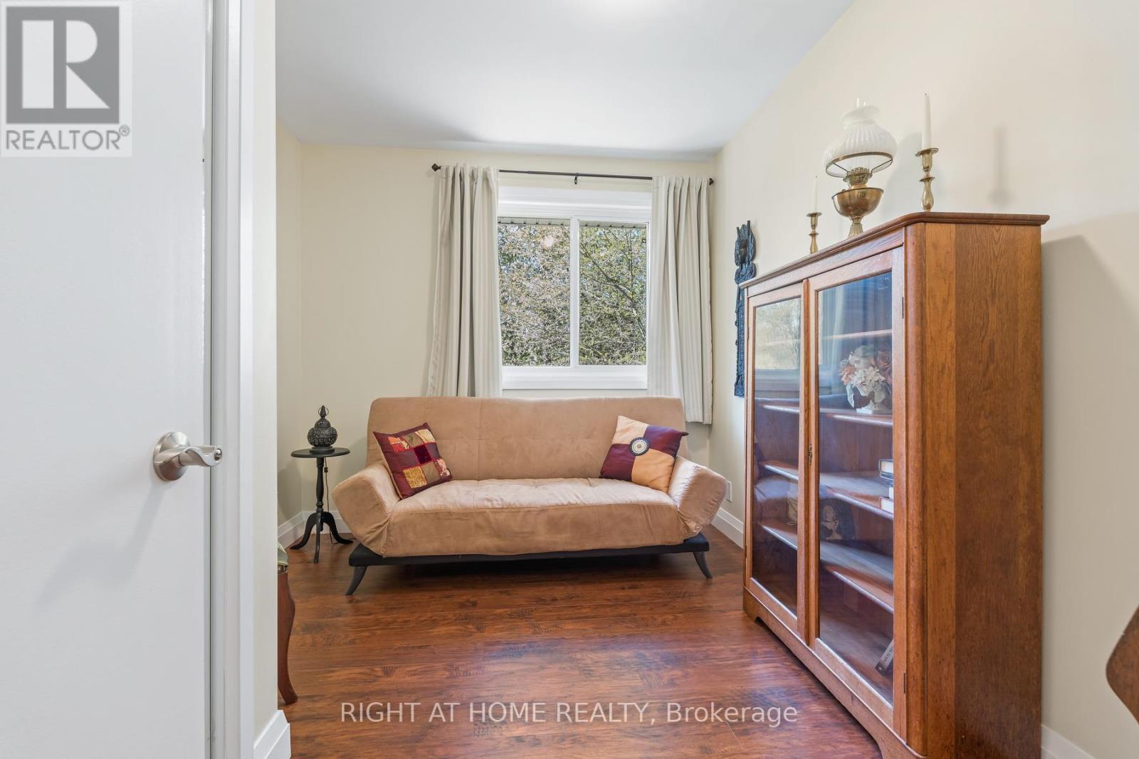 68 EWING STREET - 24