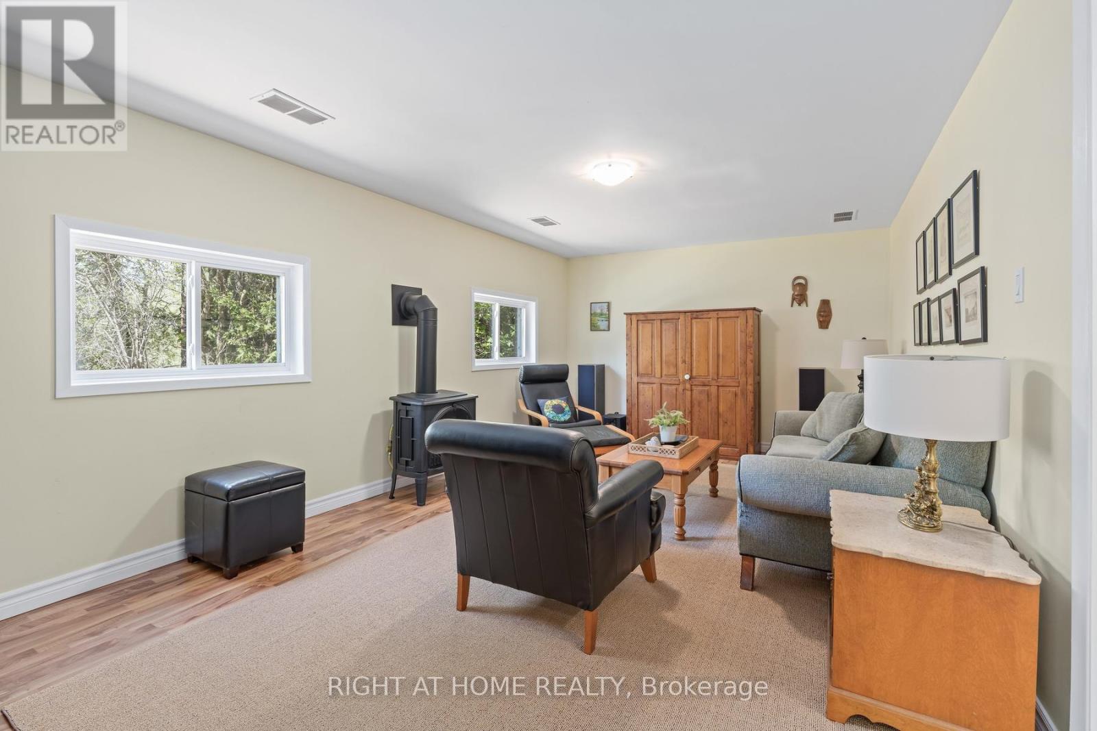 68 EWING STREET - 27
