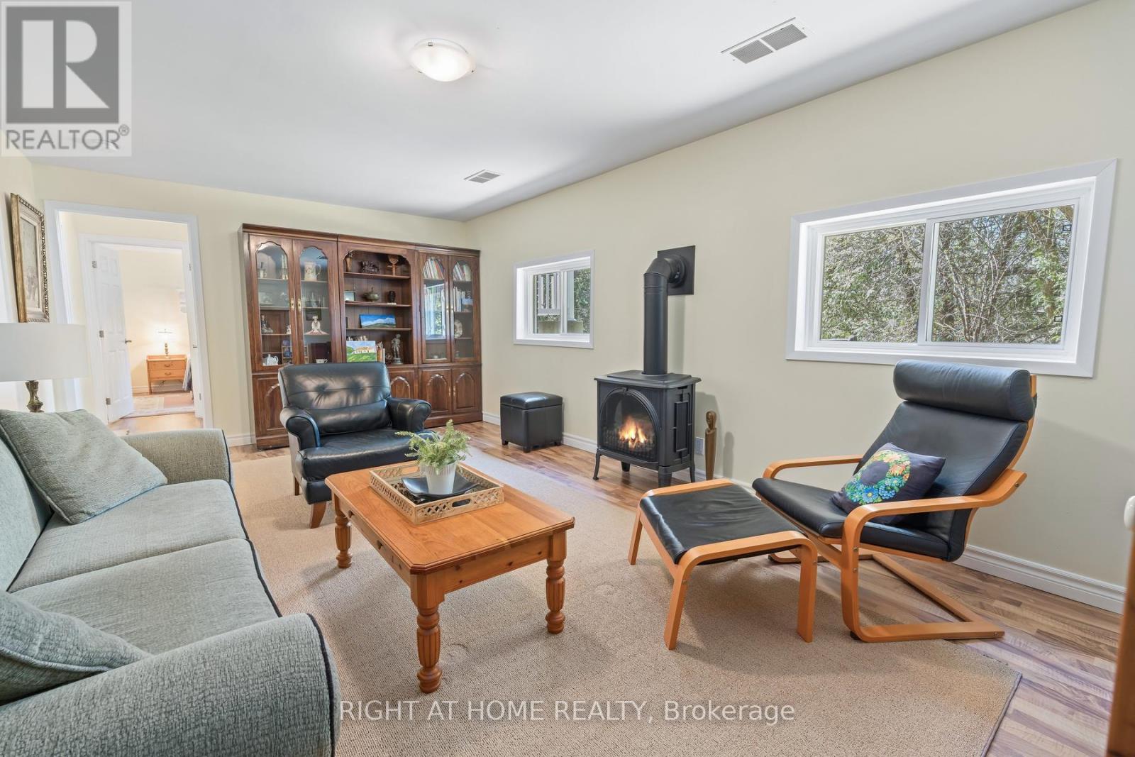 68 EWING STREET - 29