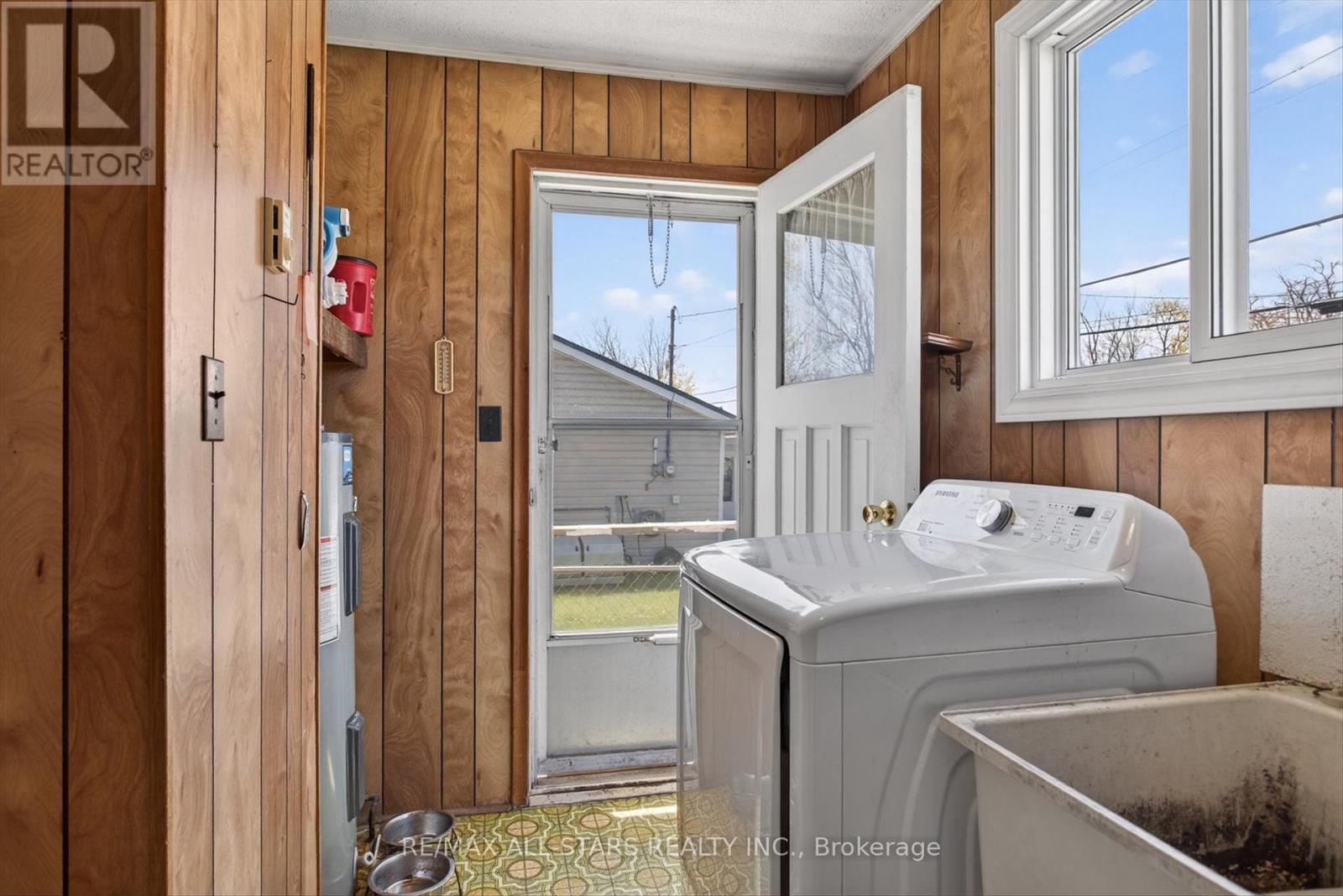 38 ELLIOT STREET - 17