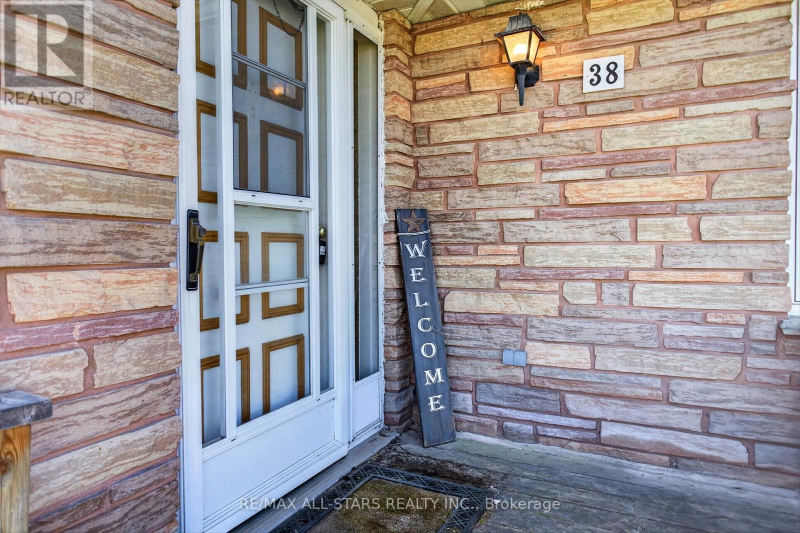 38 ELLIOT STREET - 4