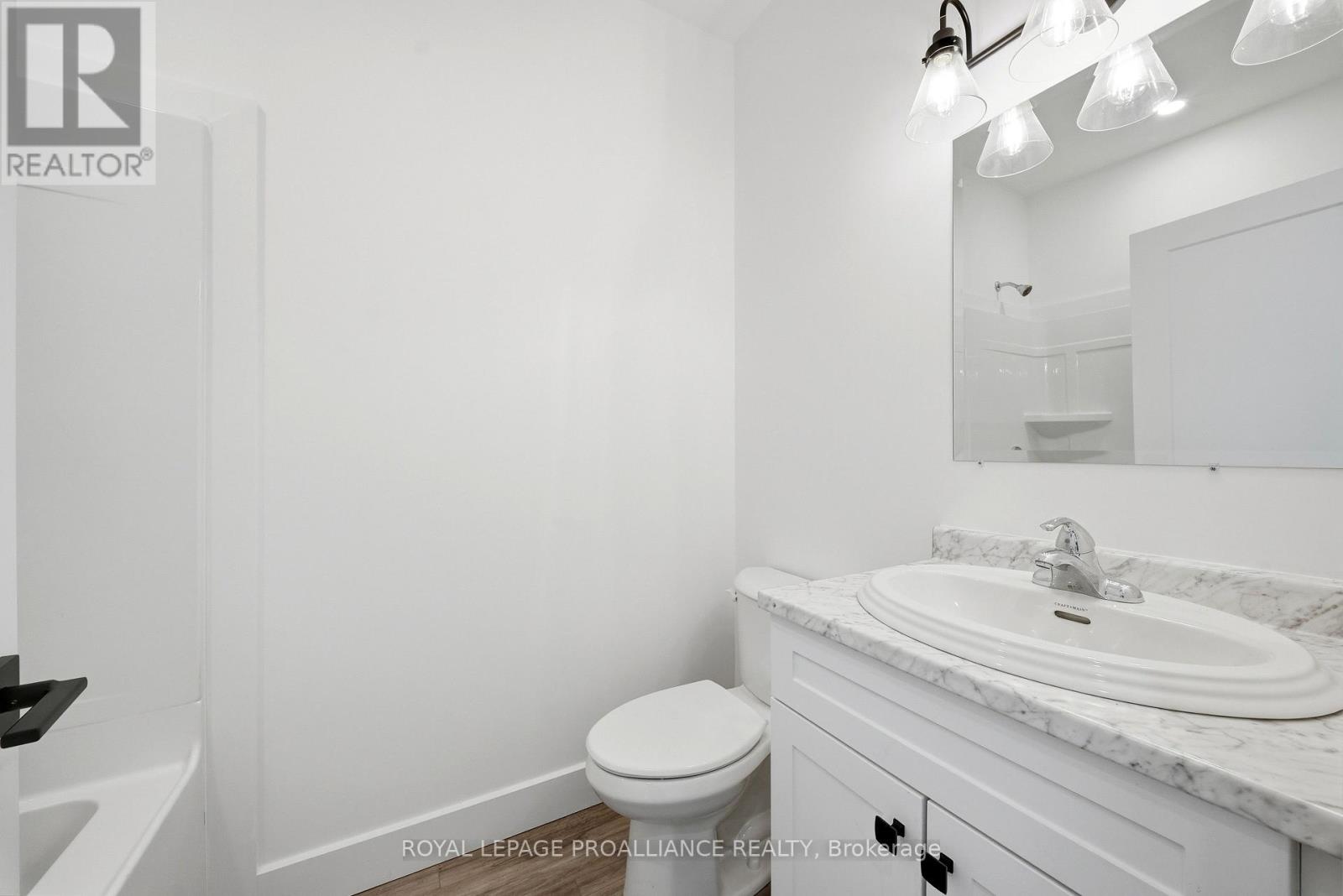 76 WINDSOR AVENUE - 23