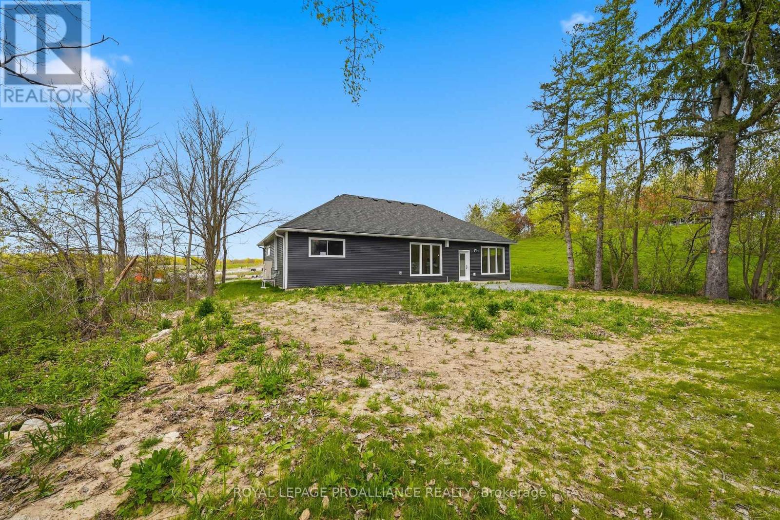 76 WINDSOR AVENUE - 39