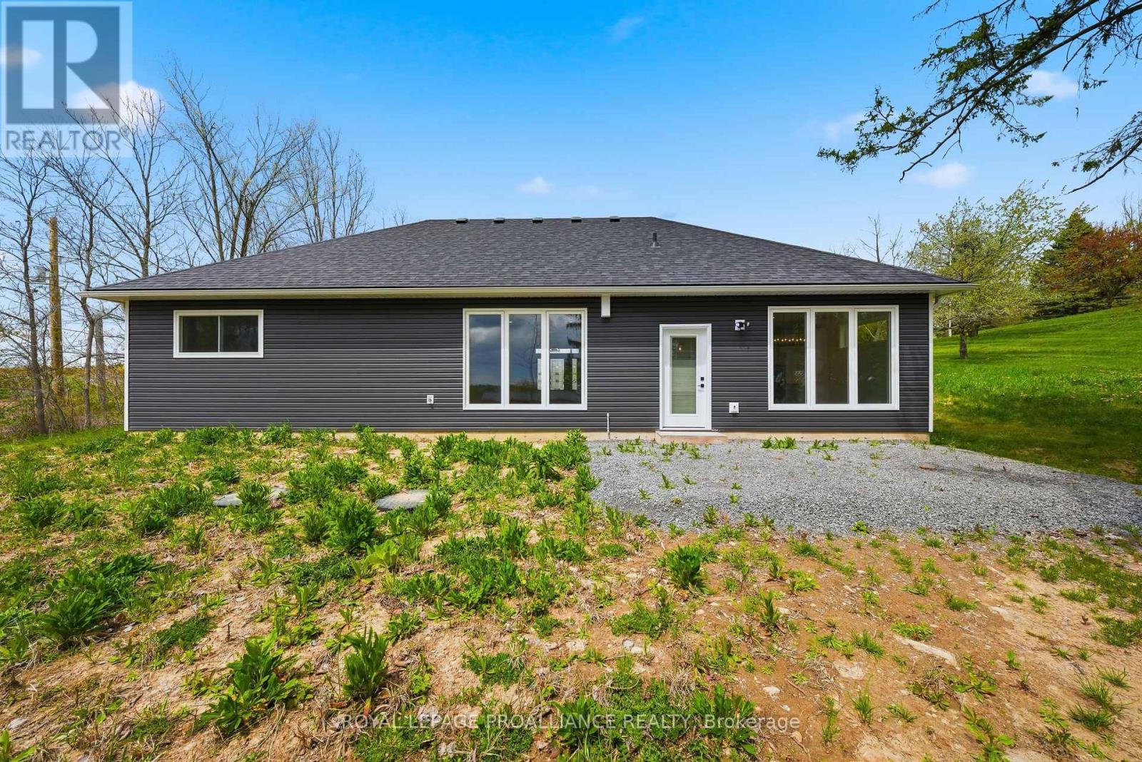 76 WINDSOR AVENUE - 40
