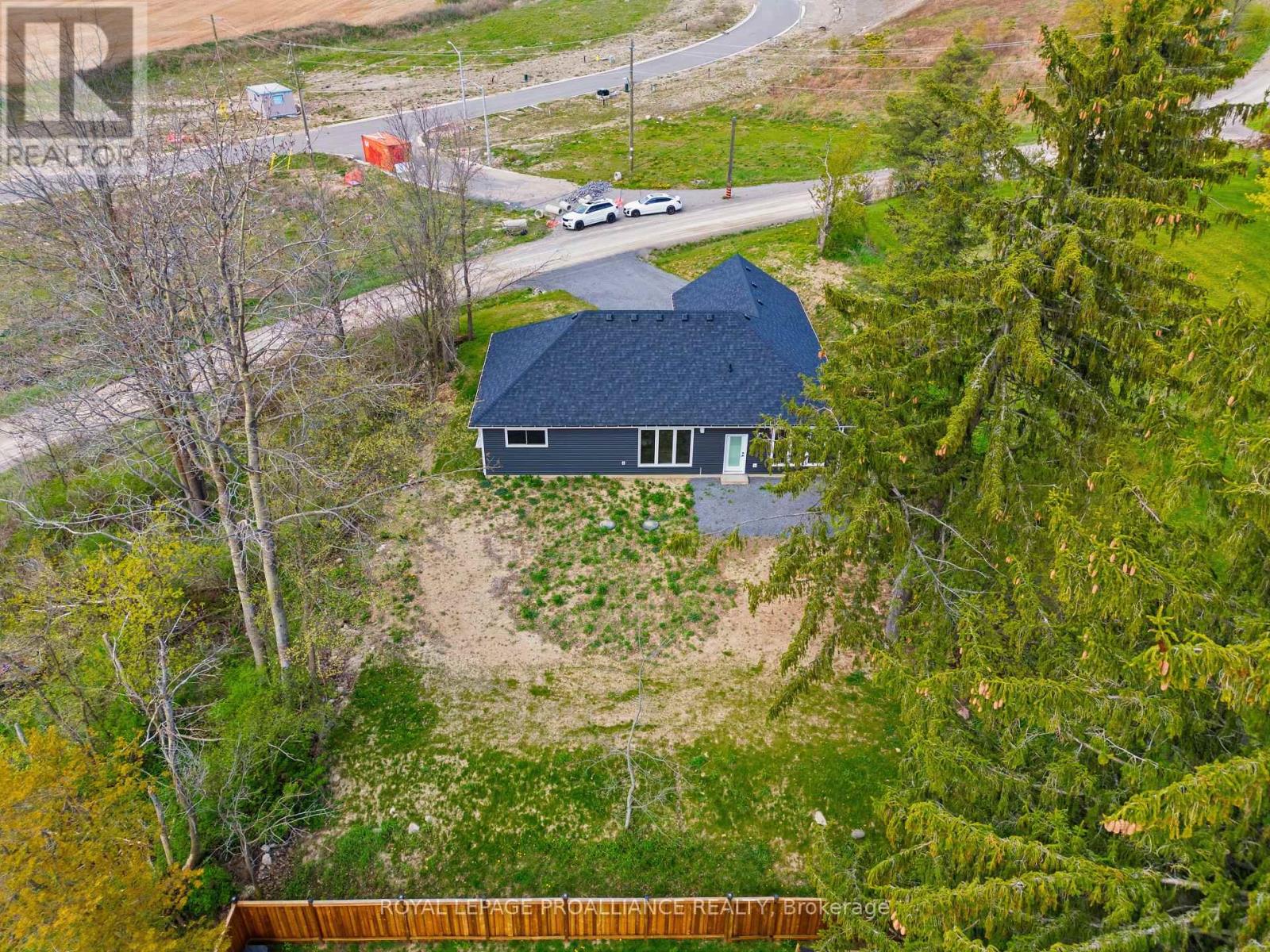 76 WINDSOR AVENUE - 47