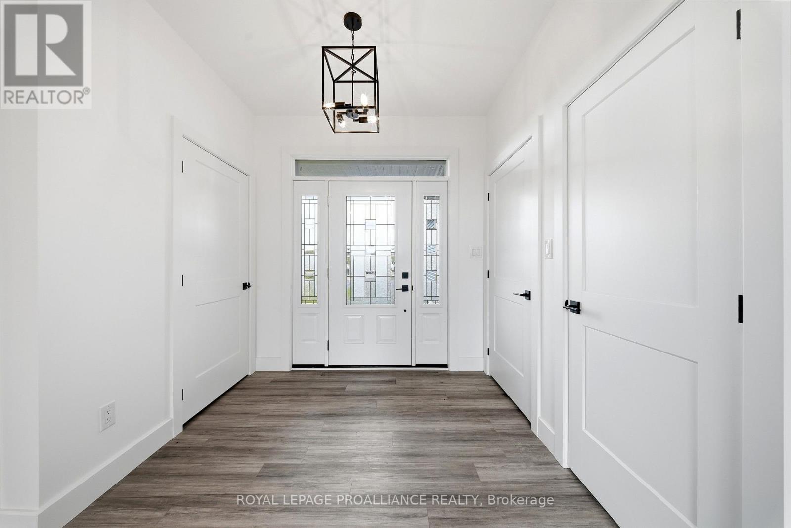 76 WINDSOR AVENUE - 8