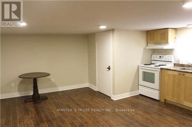 243 BURBANK DRIVE - 40