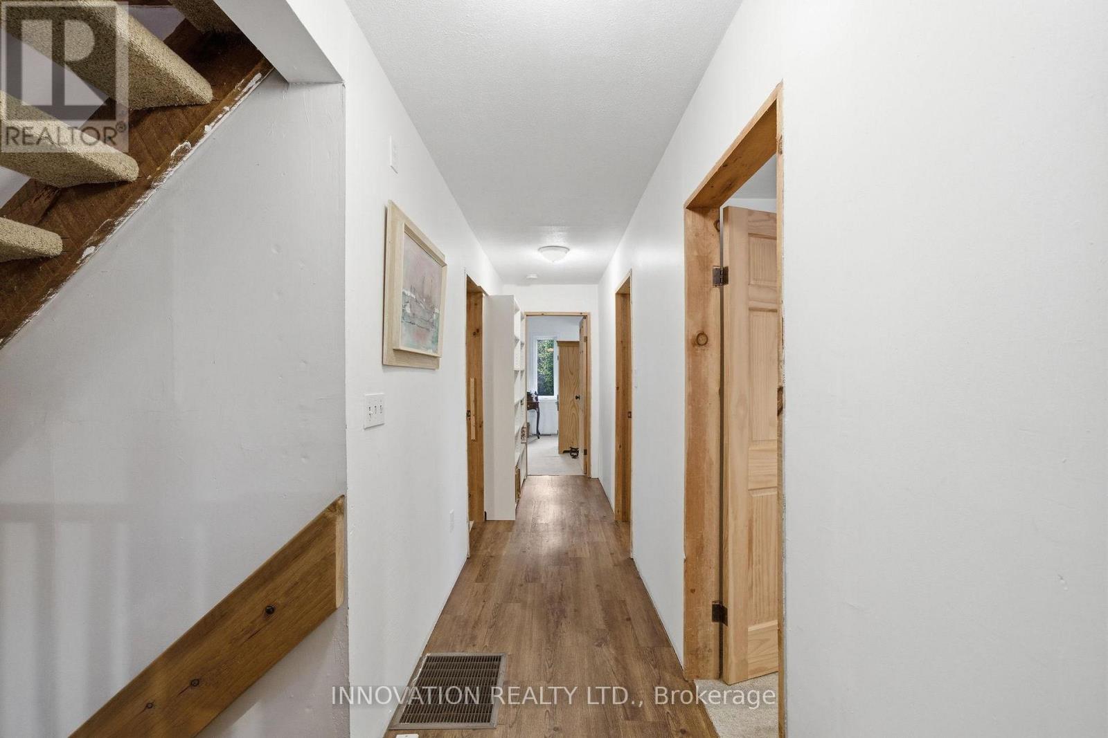 6922 FLEWELLYN ROAD - 27