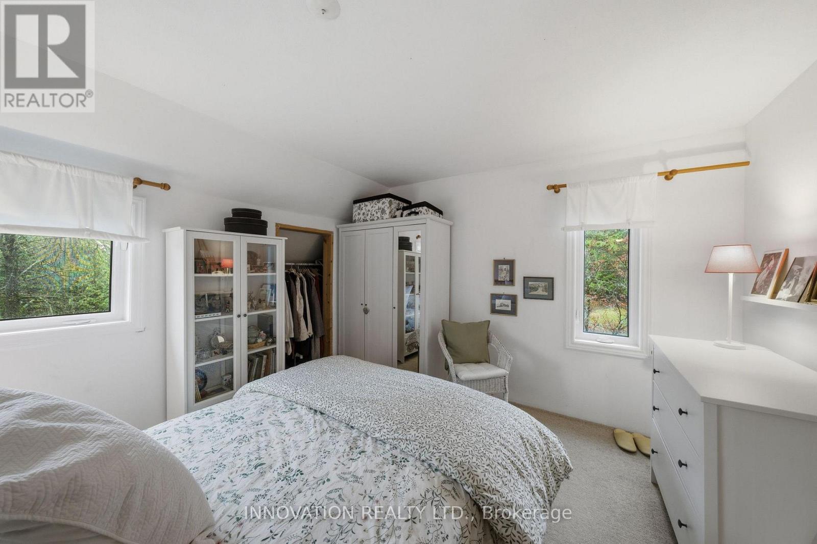6922 FLEWELLYN ROAD - 37