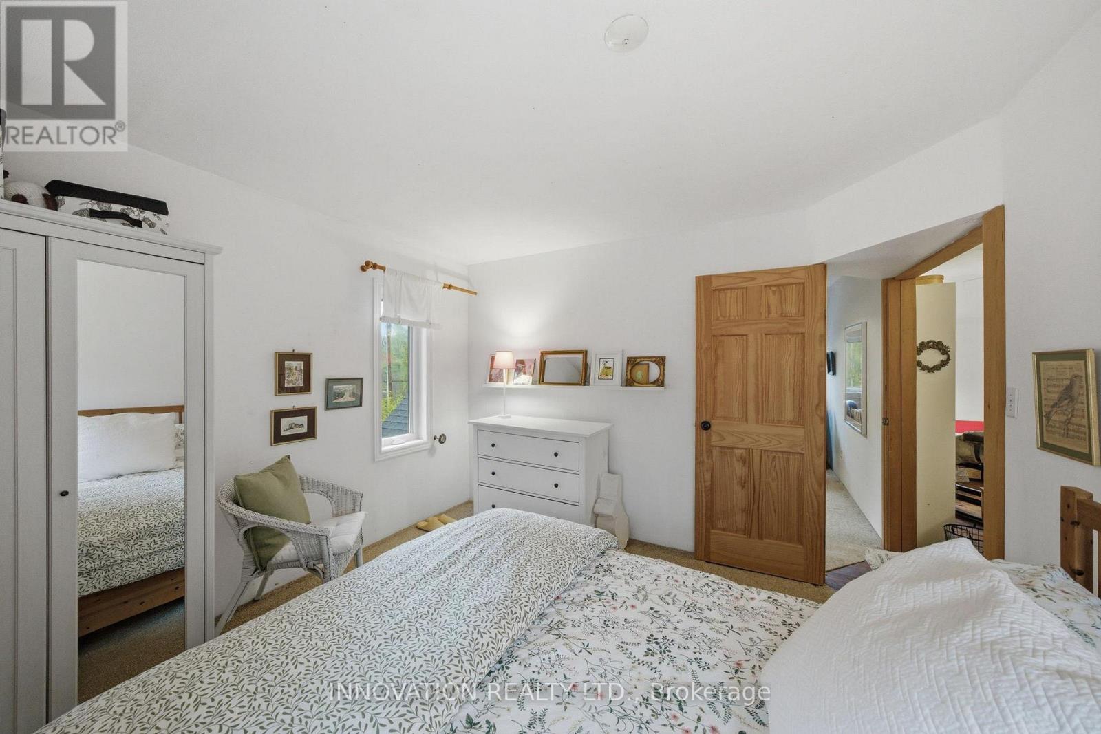 6922 FLEWELLYN ROAD - 38