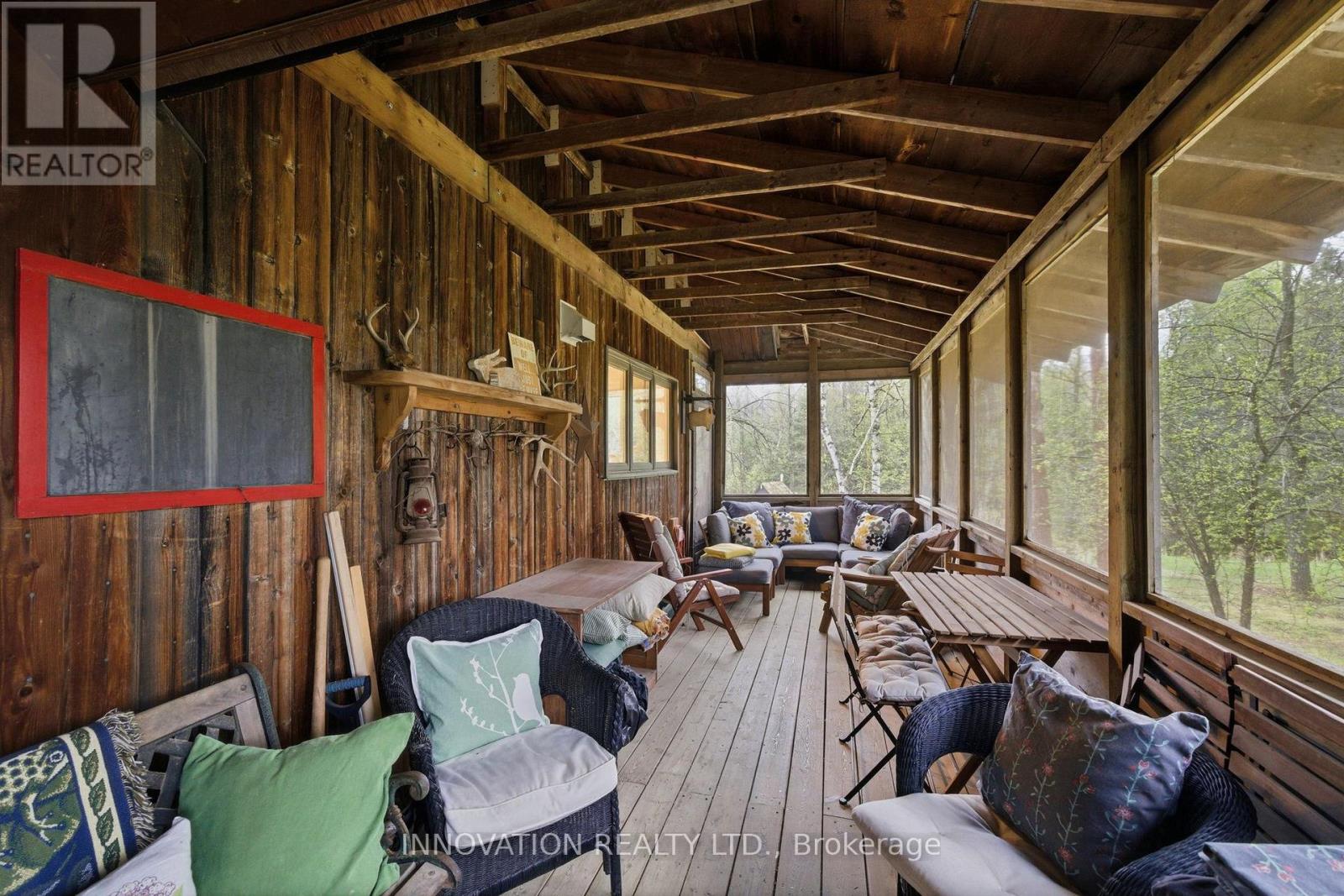 6922 FLEWELLYN ROAD - 6