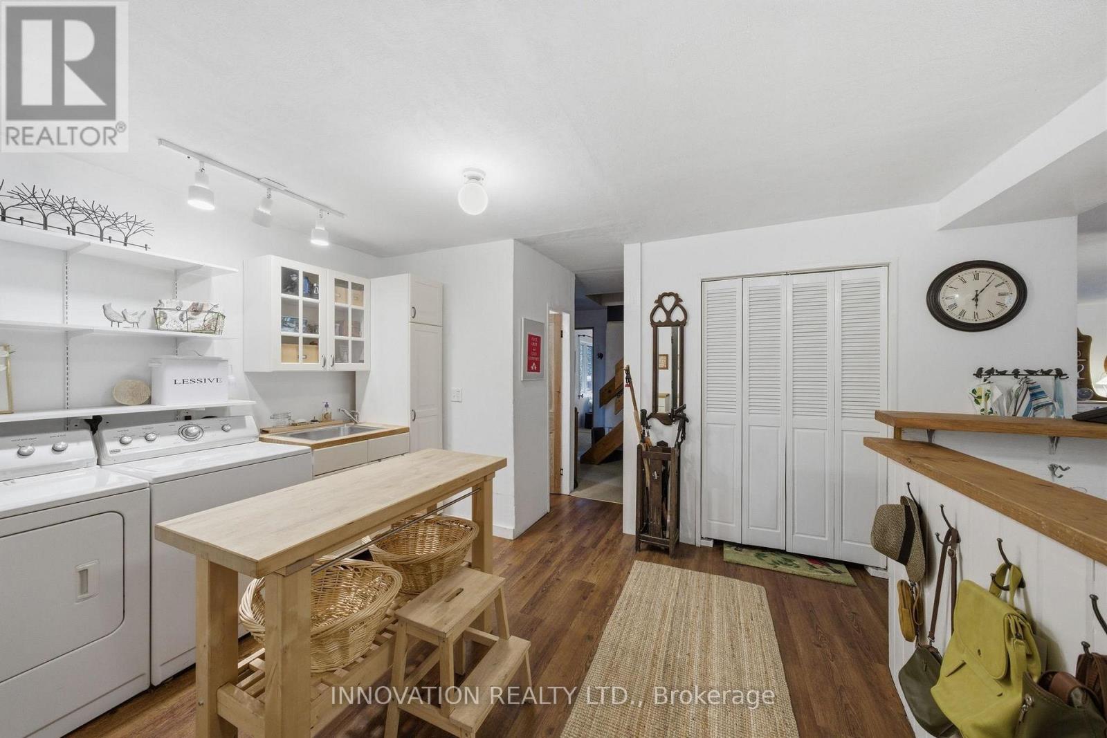 6922 FLEWELLYN ROAD - 8