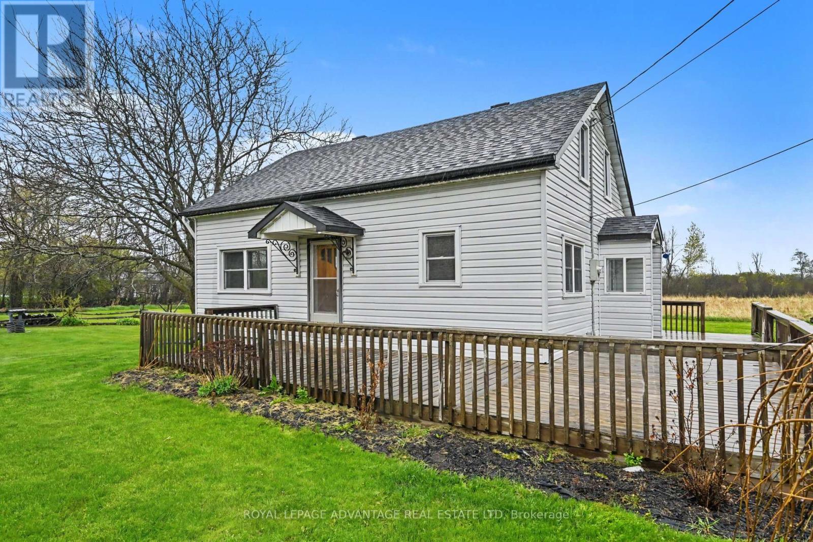 3004 RIDEAU FERRY ROAD - 4