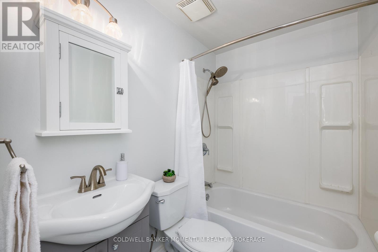 #42 185 DENISTOUN STREET - 23