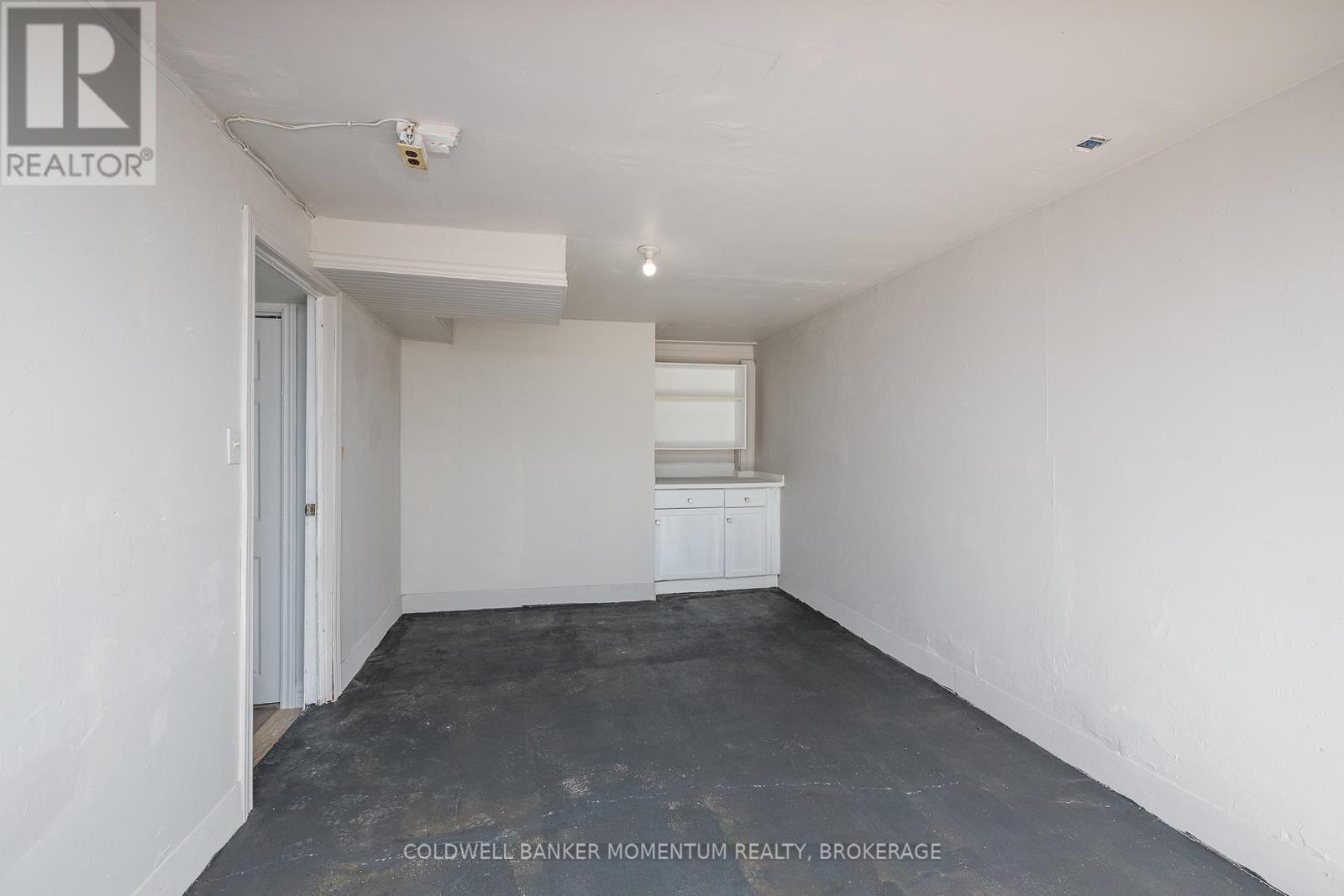 #42 185 DENISTOUN STREET - 31