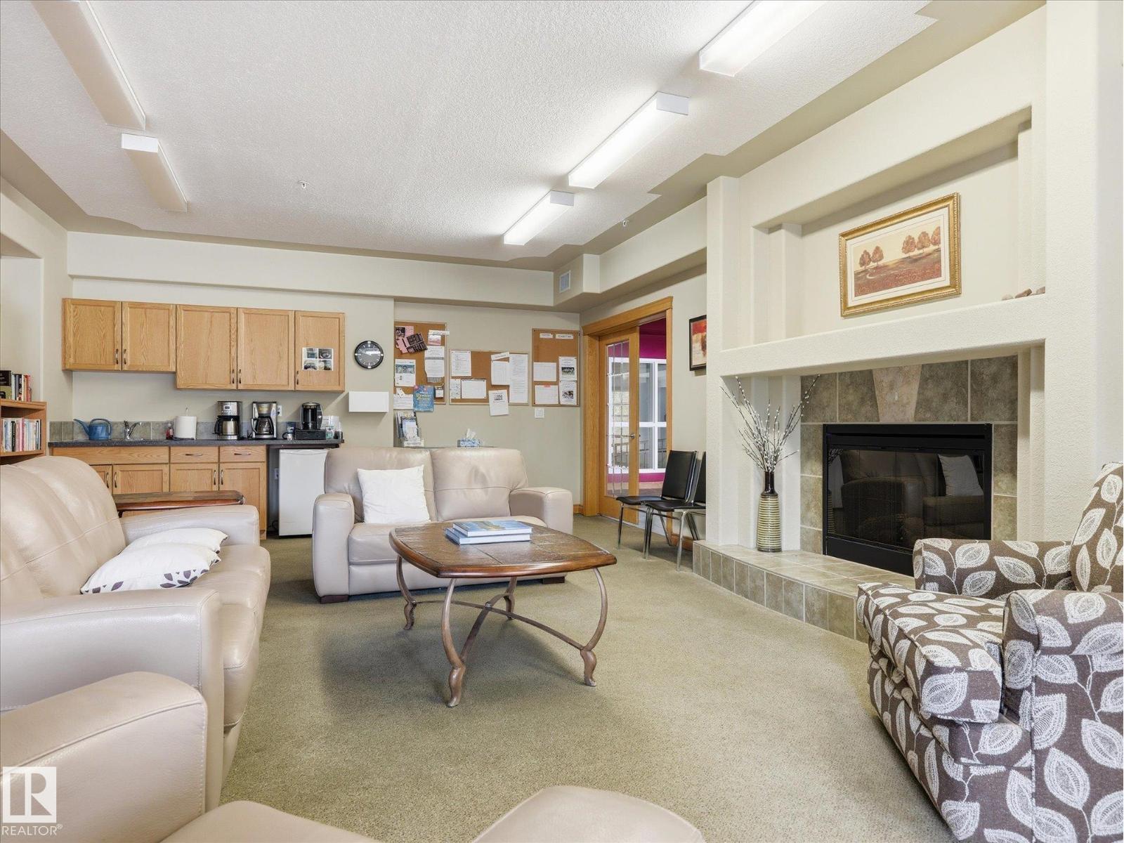 #417 612 111 ST SW - 18