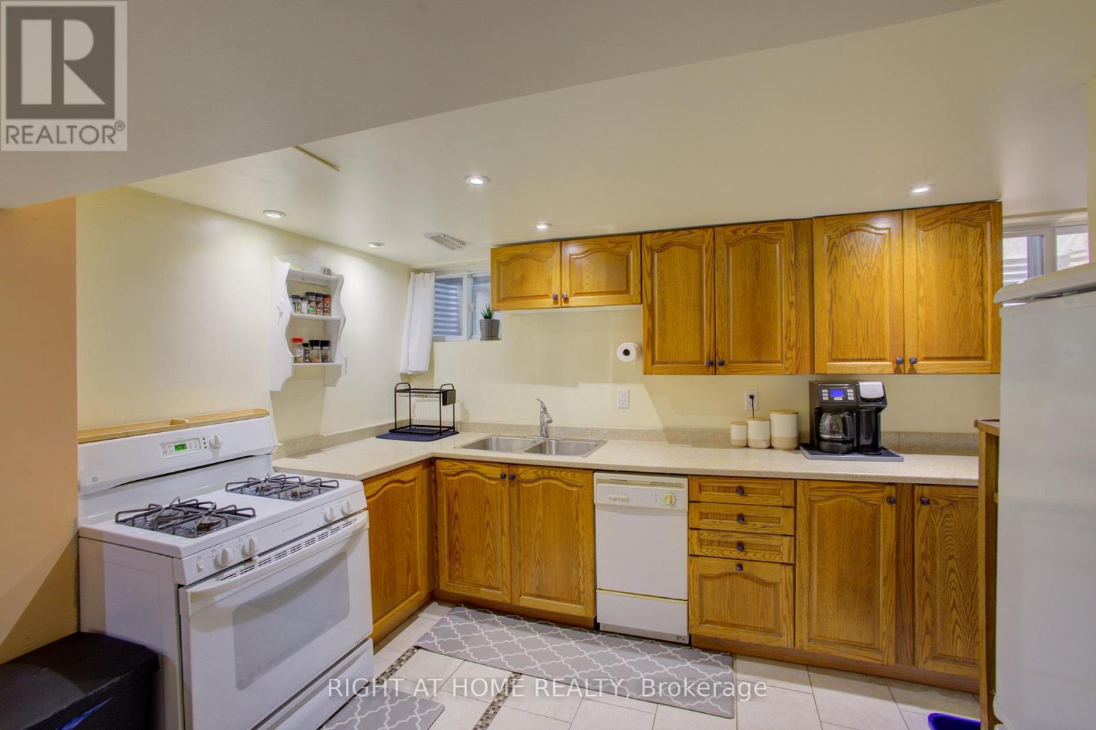3 NEWTON DRIVE - 19