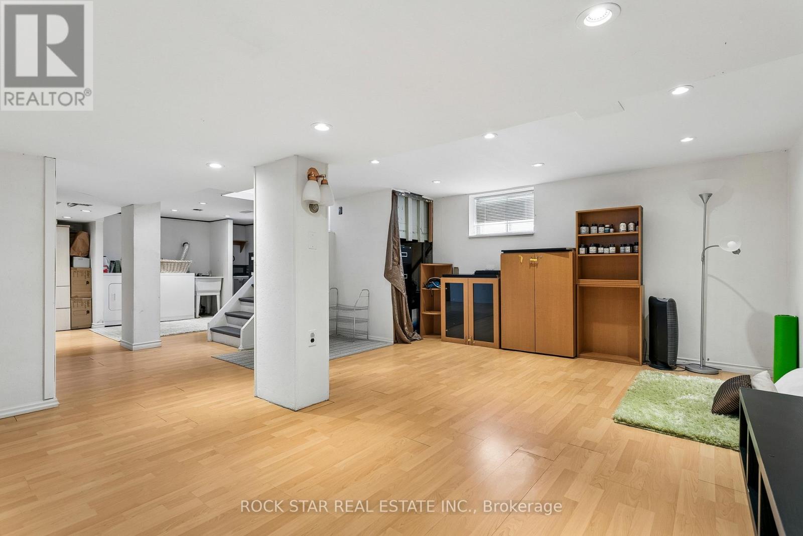 379 ONTARIO STREET S - 26